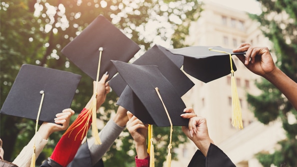 The Job Market Is Weird Right Now—Here’s How New Grads Can Still Win